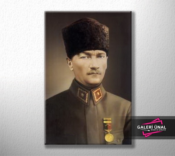 Kalpaklı Atatürk Portre